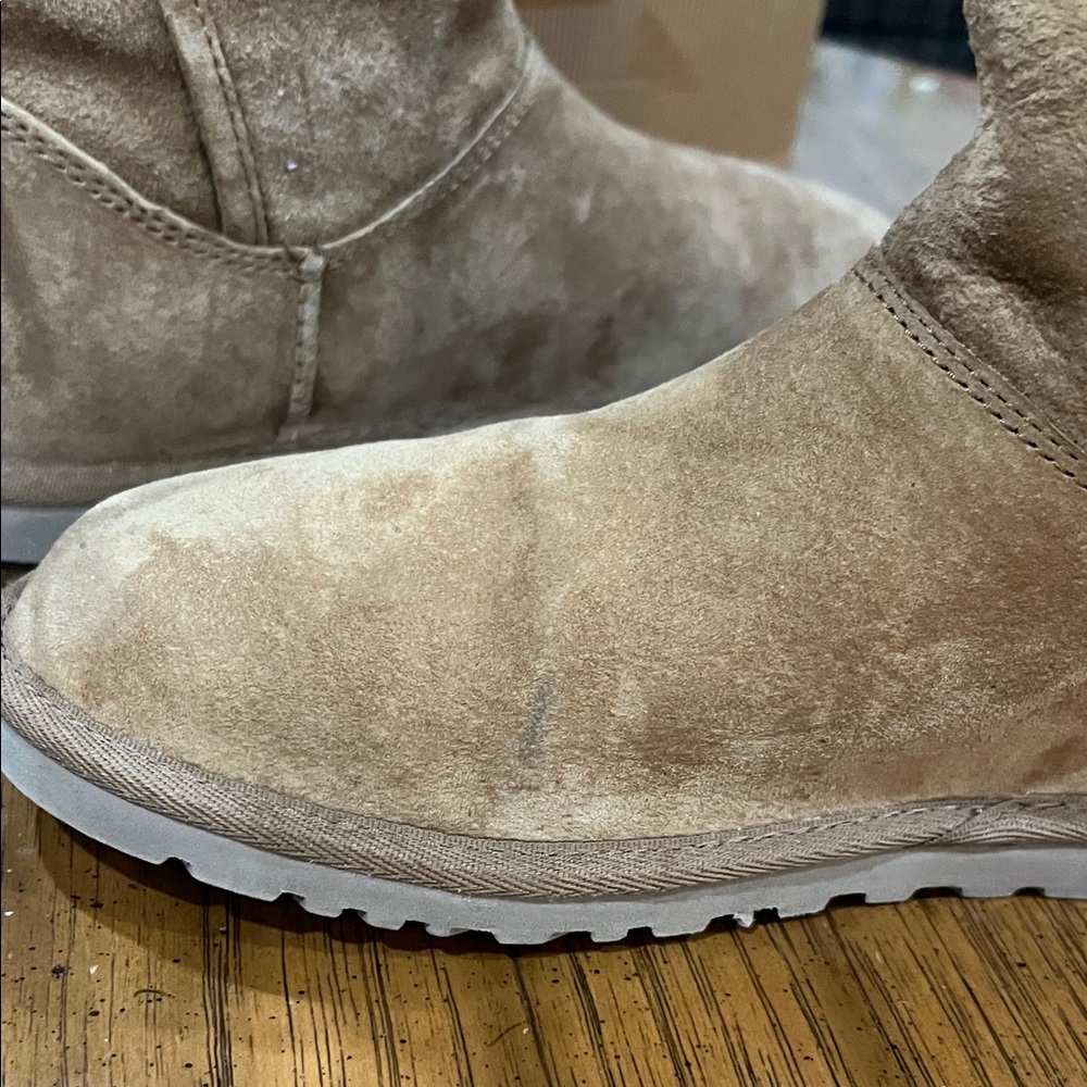 UGG Women's Brown Lace Up Boots - Picture 10 of 11